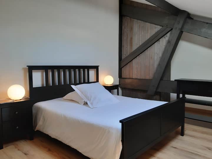Chumba cha Mezzanine
