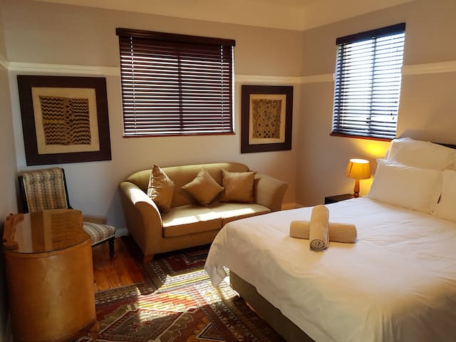 #8 Green Point 2 Bed/R Apartment near Waterfront