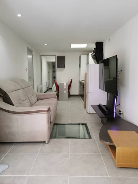 1 bedroom on the ground floor, 30 m2, historic center