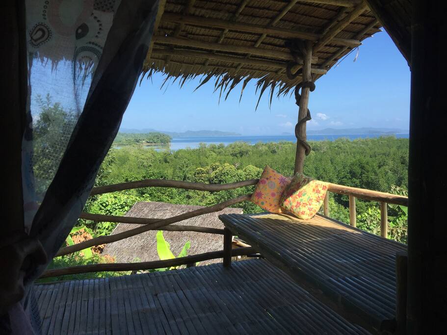 Jungle bar. Restaurant and Hut