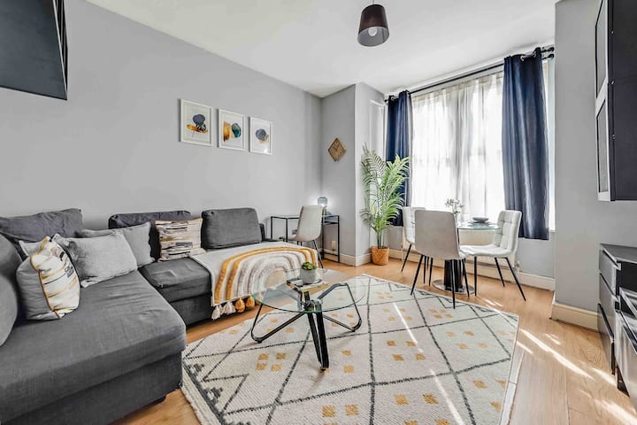 მისაღები ოთახი