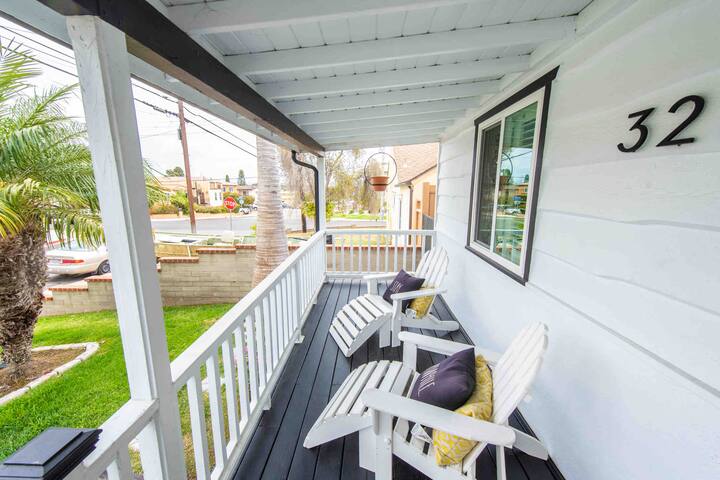 Outdoor/Indoor Living!! Hot Tub, Views, Rooftop gallery image 3