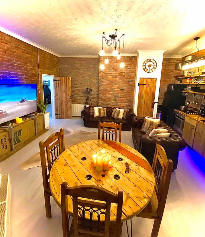 Top 28 Airbnbs In Bournemouth, England Updated 2024 Trip101