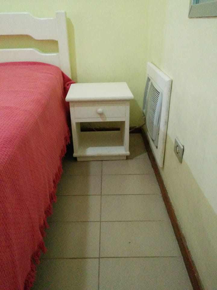 საძინებელი 1