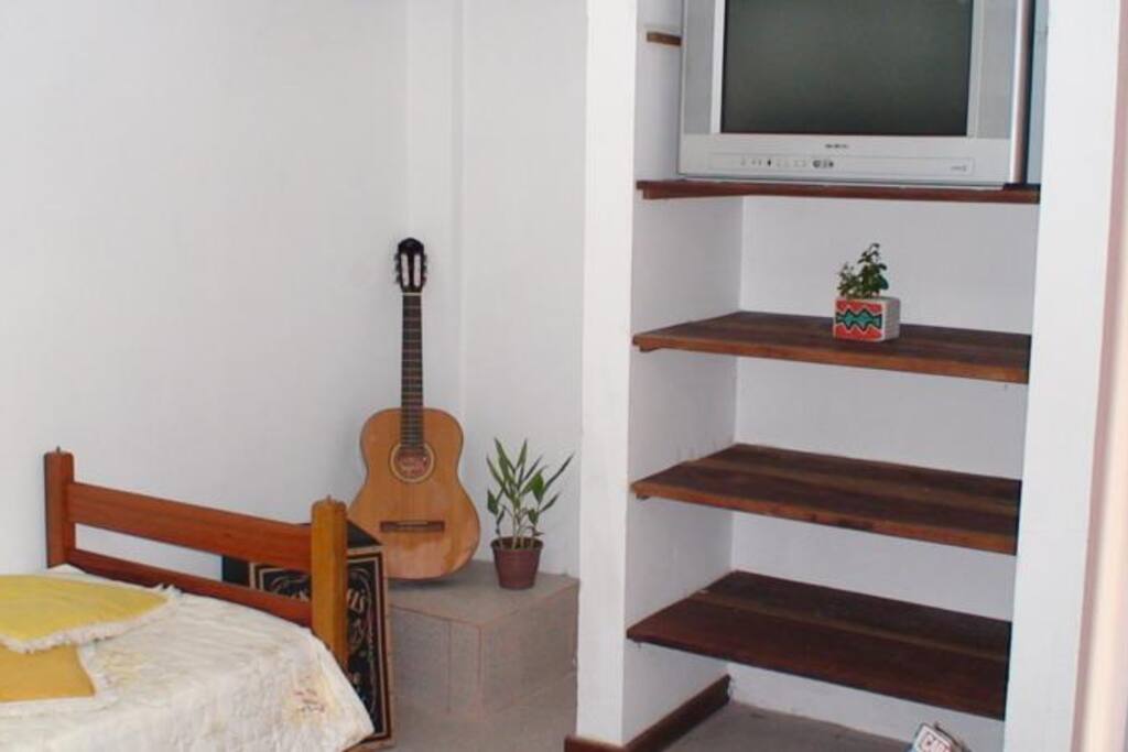 Televisor no quarto