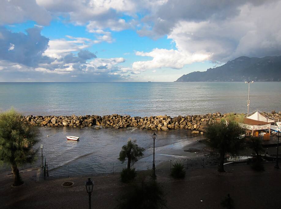 *Mare Studio* the view from the window of the romantic loft studio apartment with seaview by #starhost