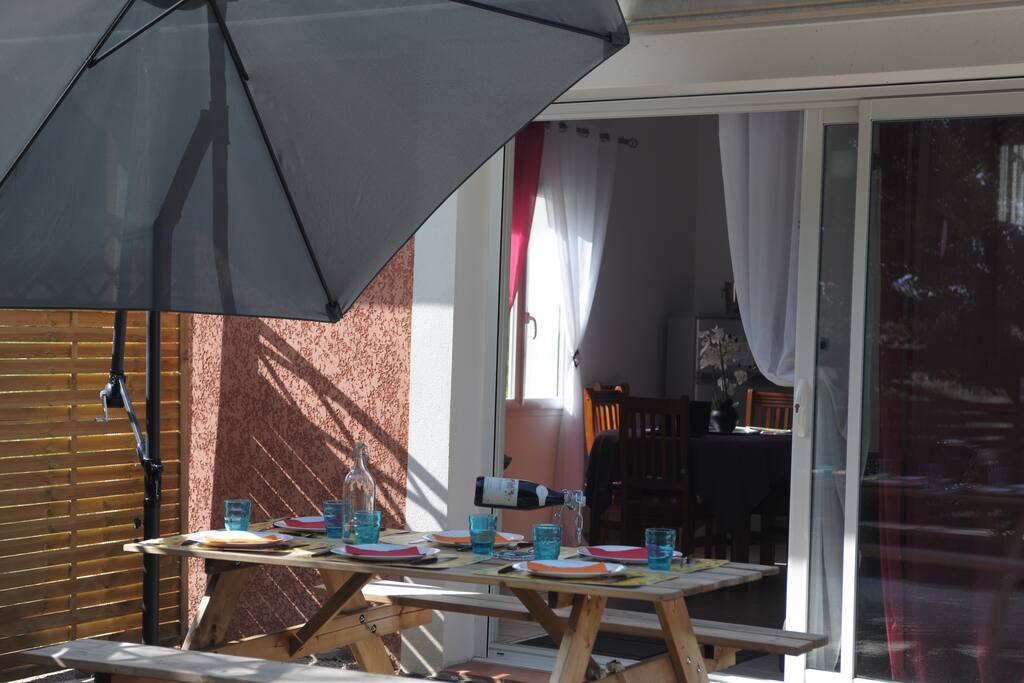 Toujours agréable de profiter du soleil pour un bon repas