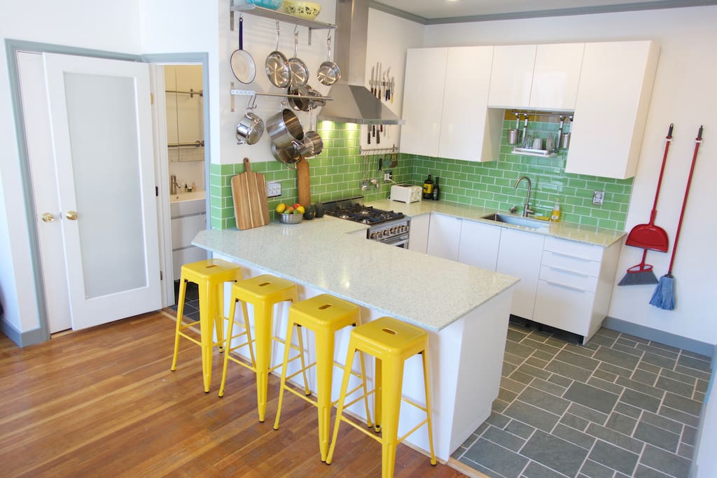 Airbnb Modern Luxury & Victorian Charm: The Bird in Hand