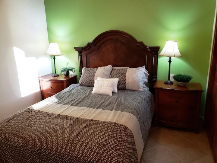 غرفة نوم الضيف