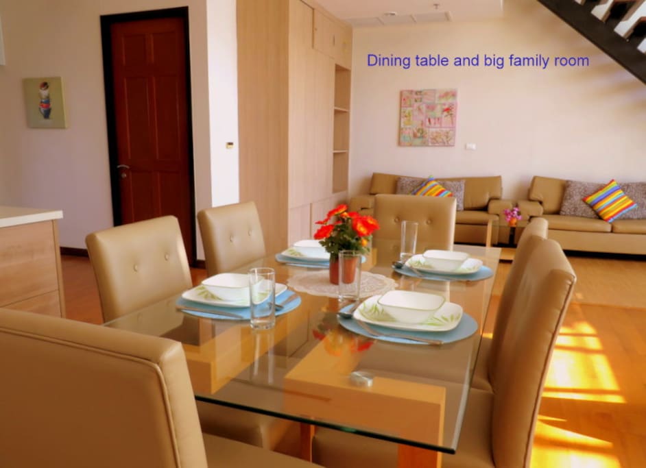 Dining room detail.
