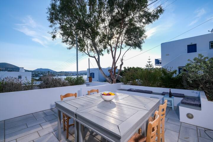 Villas Ha La Ra #2 in Naoussa by the beach