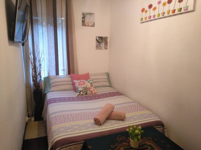Nice Room, Barcelona City, 15 "to the Center