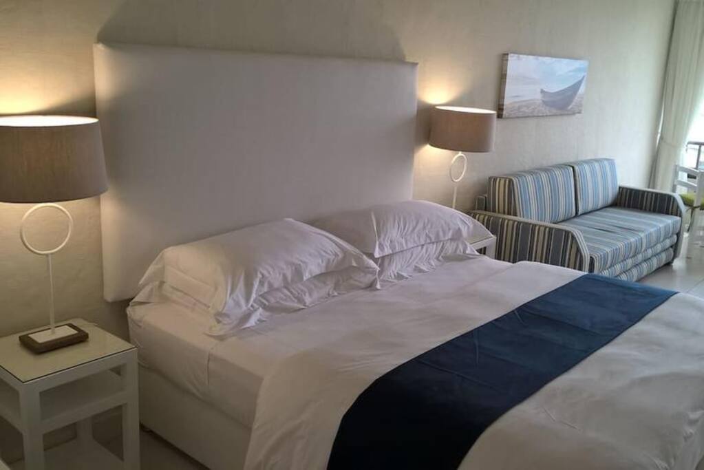 Luxury Studio Apartment photo 2