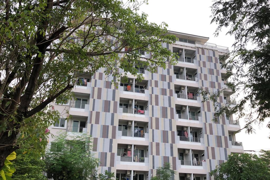 Grand Seven Place Building