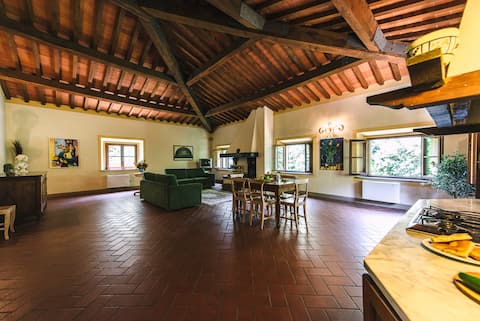 Penthouse in an 18th-century Villa