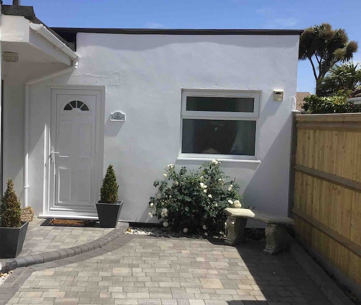 Sea Breeze Apartments for Rent in Ferring, West Sussex, United