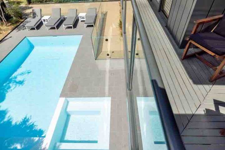 Blairgowrie Holiday House. Pool,Heated SpaTennis . gallery image 4