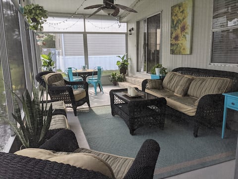 Top performing Airbnb: Cozy 2 bedroom 2 full bath home. in Grove City