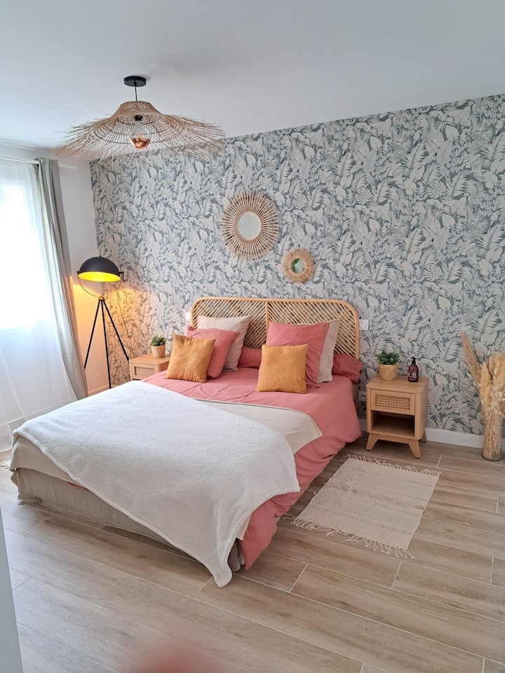Glavni apartman u prizemlju,  bračni krevet 160 cm