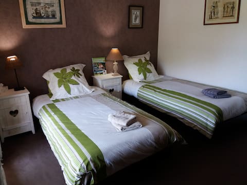 Chambre calme, confort, accès facile centre Rouen