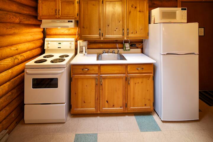Cusheon Lake Resort 1 Bedroom Log Cabins Cabins For Rent In Salt