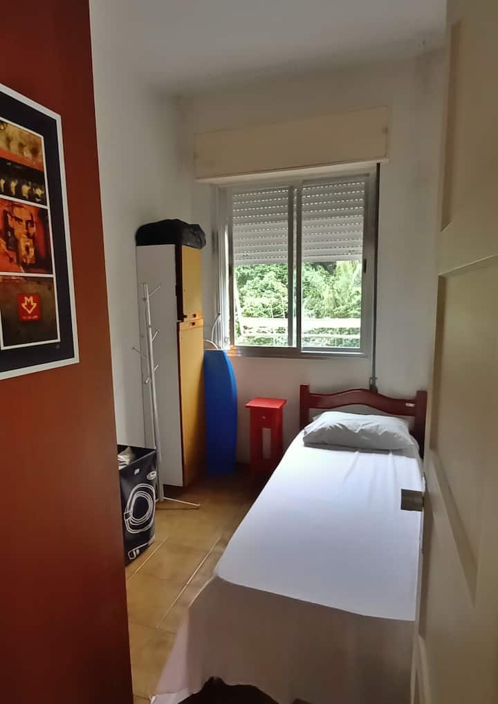 Chumba cha 3 (nyuma).