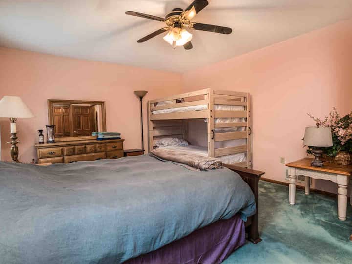 საძინებელი 1