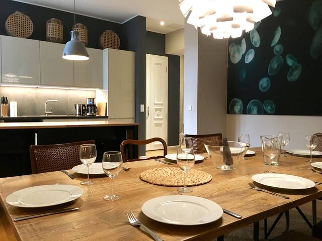 Central LEGAL flat Kreuzkölln / 5BR / 3Bath. gallery image 2