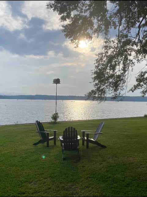 Escape to Serenity Lake house on Lake D'Arbonne