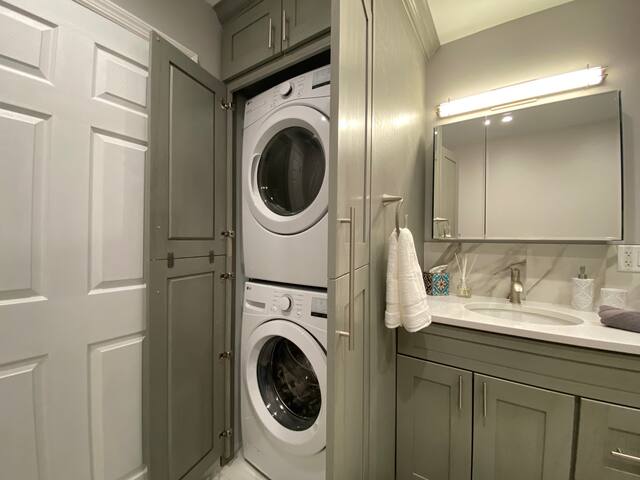 Huge 4BR/2Bath/Free Parking/NYC/ EWR/ MetLife gallery image 5