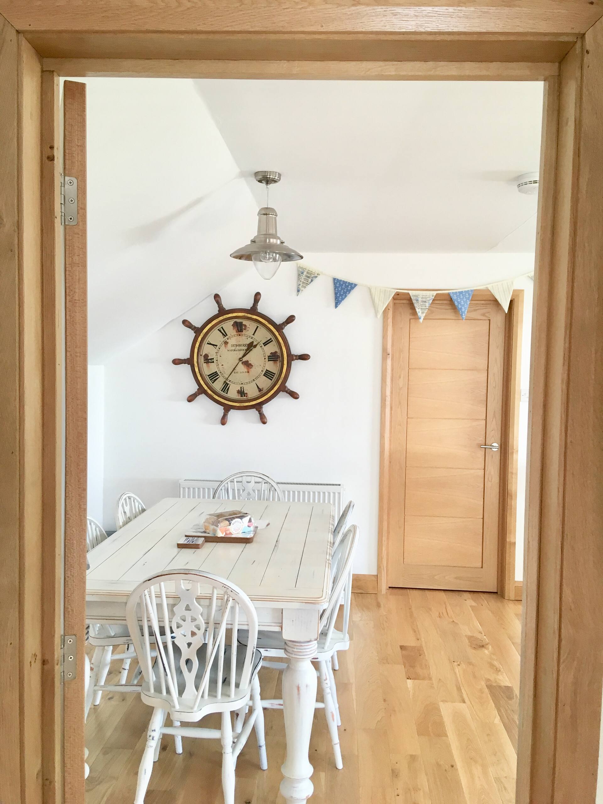 Appledore - Hispaniola Stunning 2 bed 2 bath, sleeps 4(+2) and PARKING!!! — photo 5