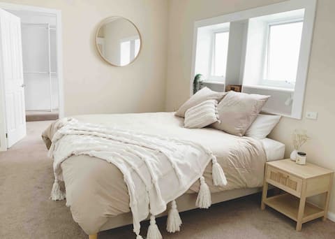 The Agave • 2mins to Beach • Pet Friendly