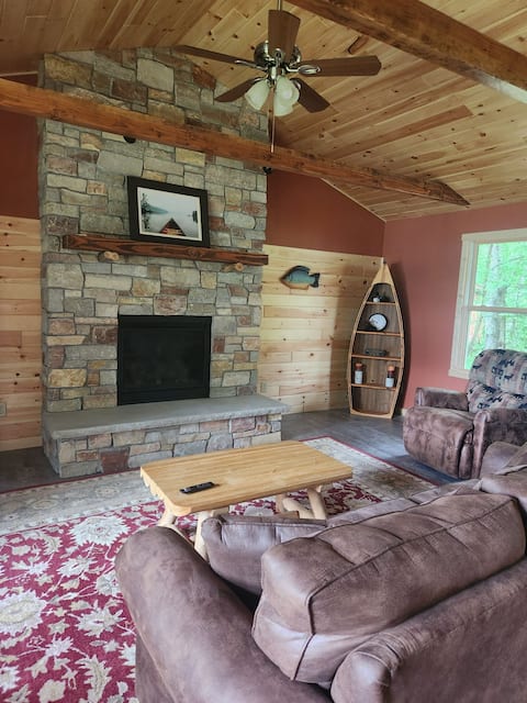 Bobbers Cabin on Private Lake