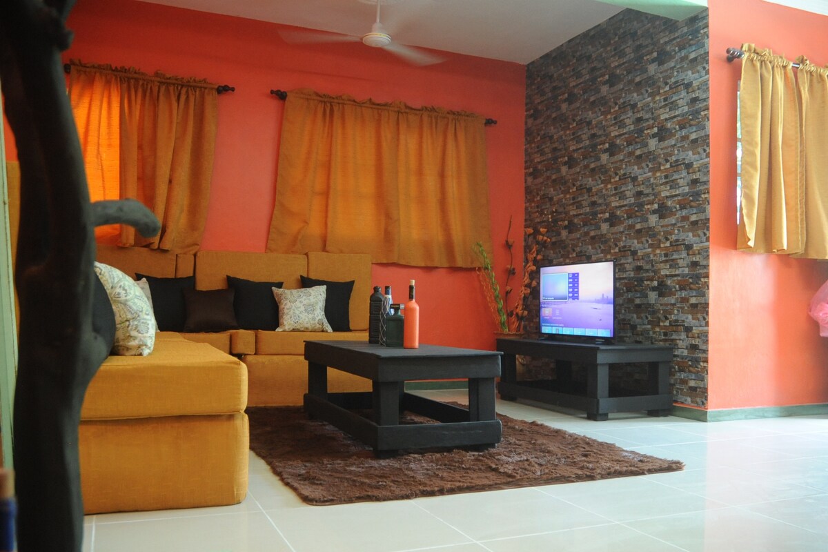 Get Condominio de un dormitorio en la playa de naranja For iPhone Free