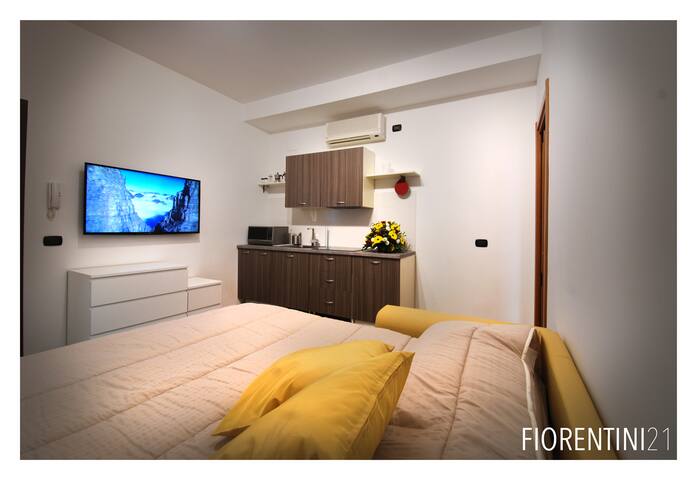 Fiorentini21-Napoli gallery image 5