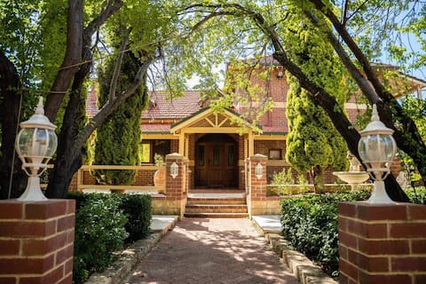 Azzuri Bed & Breakfast