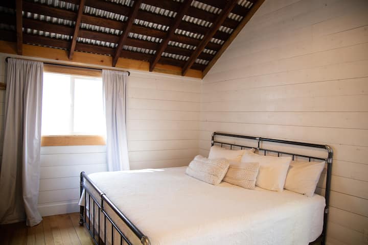 King Bed