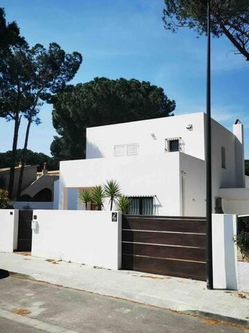 Beautiful Casa with swimming pool gallery image 2