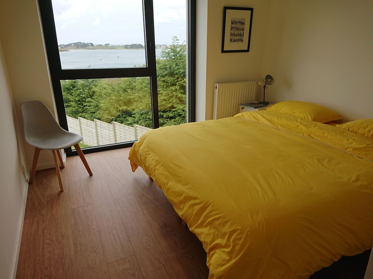 Chambre 1 à l'étage pleine vue sur la mer 