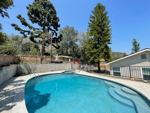 Salt Water Pool Over look Rocky Mountain View