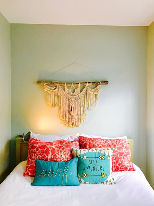 Queen size bed