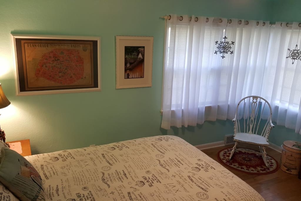 If you want 2 beds (two bedrooms); enter 4 people, even if only 1 person per bedroom.