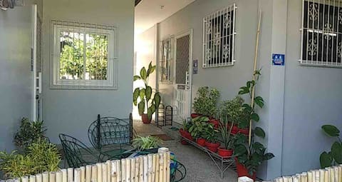 A Relaxing, Cozy Home for Tourists and Others!