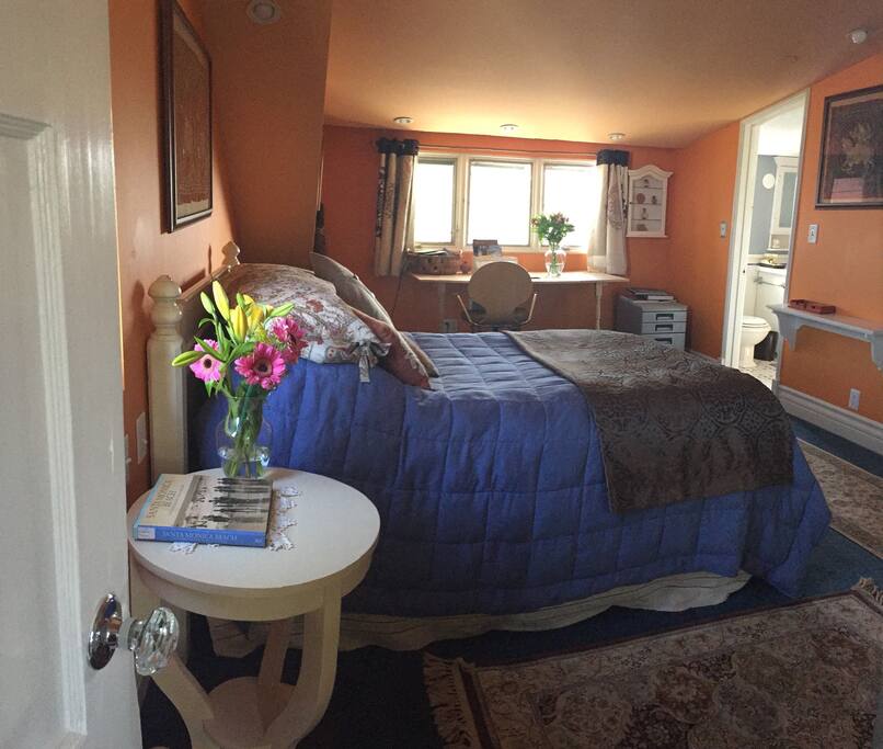 Full size matress. Perfect for one. Some couples