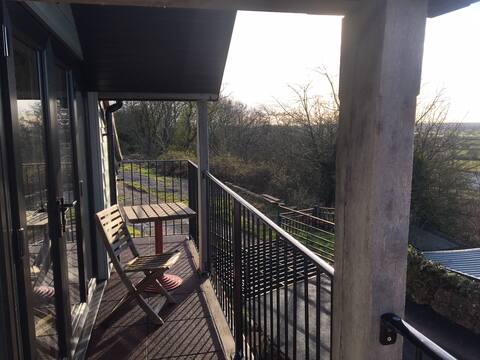 Henley House Annex - Rooms with a view