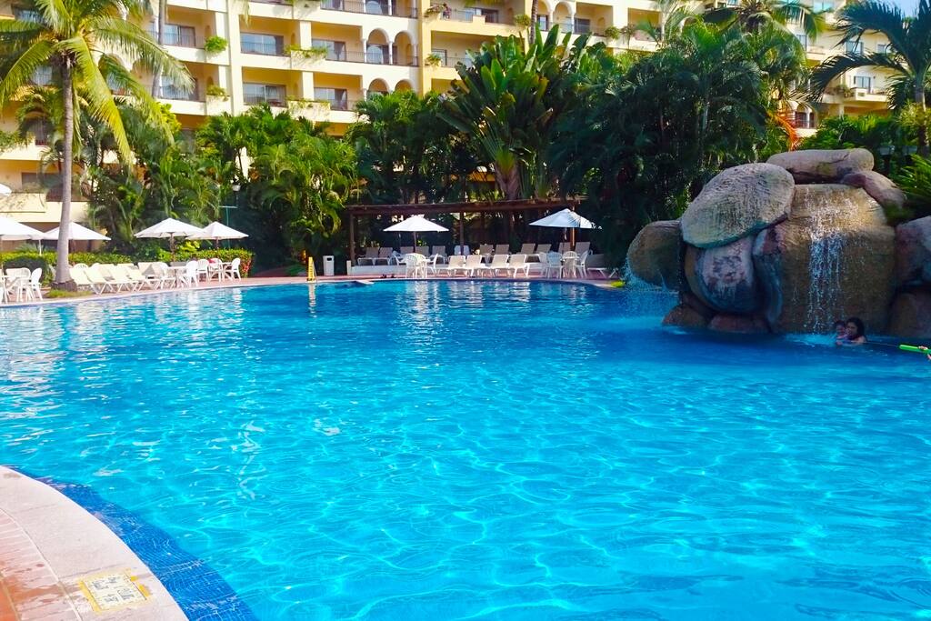 Warm pool