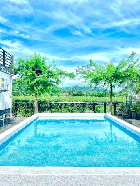 8-person private room (singing, mahjong, ball pool, paddle pool)