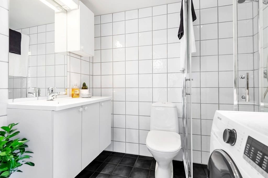 Tiles and warm floors - Flislagt bad med varmekabler