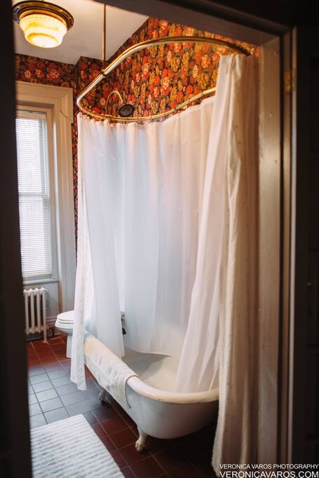 Claw foot Bathtub in Private Suite
