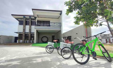 Porto Laiya Beach House for 28 pax San Juan